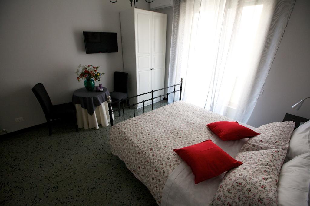 La Casa In Prati Bed & Breakfast Rome Room photo